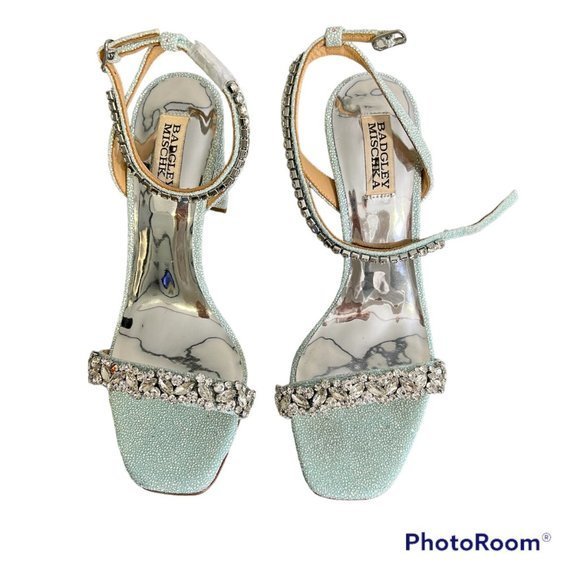 NWOT BADGLEY MISCHKA COLLECTION Tasmine Ankle Strap Sandal in Soft Blue (8) - Picture 12 of 13